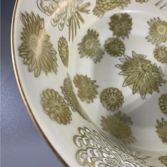 Vintage Andrea Sadek Imported Large Porcelain Bowl 9" Diameter, Floral Pattern - Picture 6 of 11